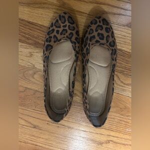 Old Navy Leopard Print Women's Flats Size 8